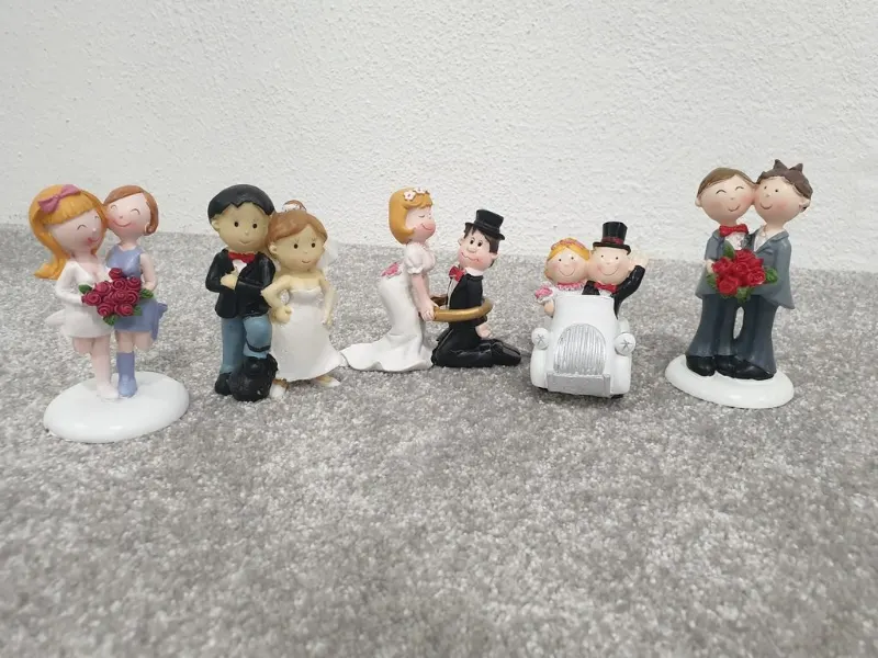 Kleine Brautpaarfiguren in verschiedenen Ausführungen
