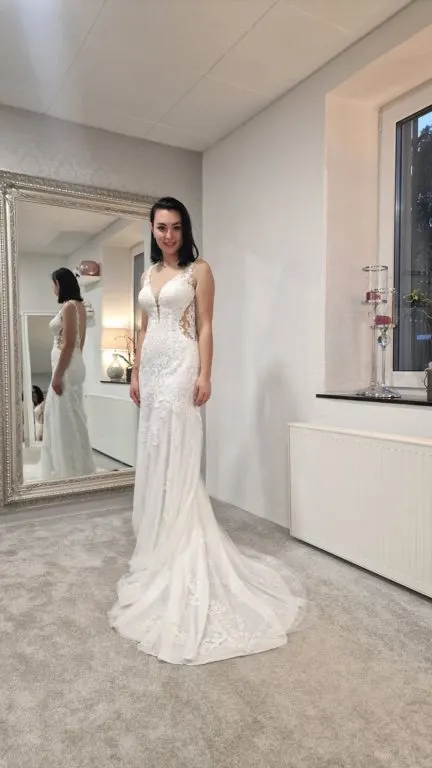 Brautkleid mit Meerjungfrau-Schnitt in unserem Geschäft